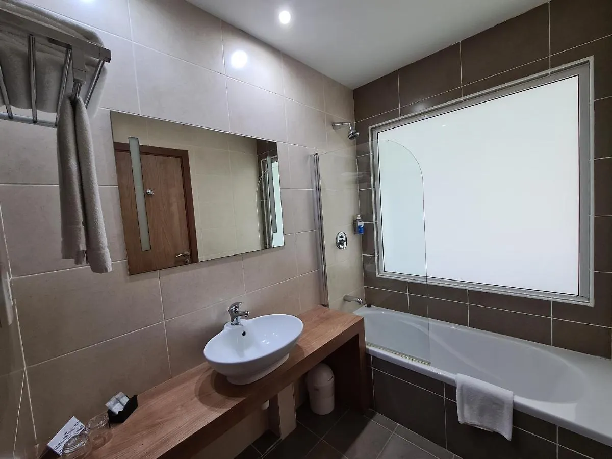 Water'S Edge Hotel Birzebbuga