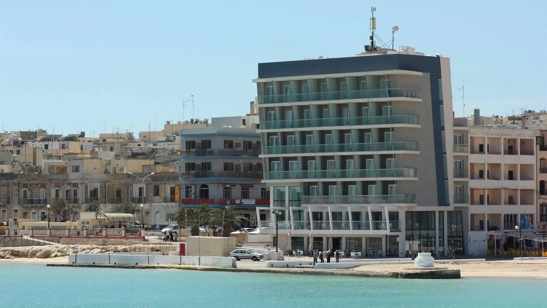 Birżebbuġa Water'S Edge Hotel