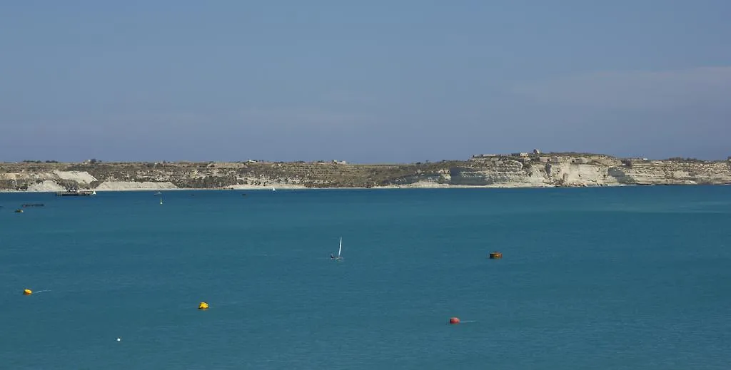 Water'S Edge Hotel Birżebbuġa